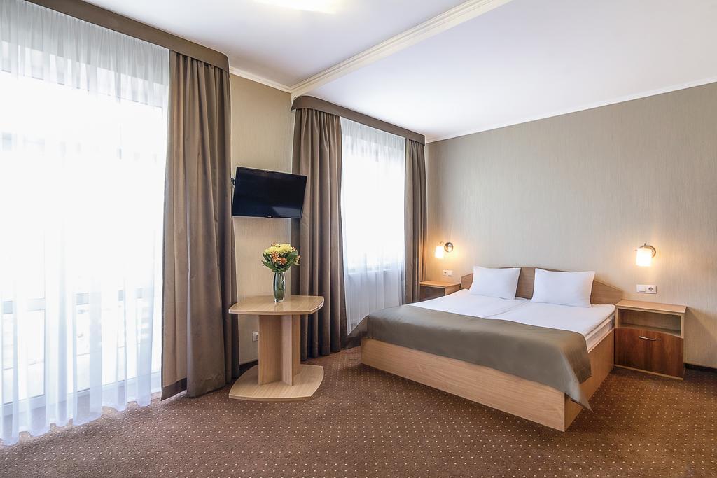 Mariot Medical Center Hotel Truskavets Exterior photo