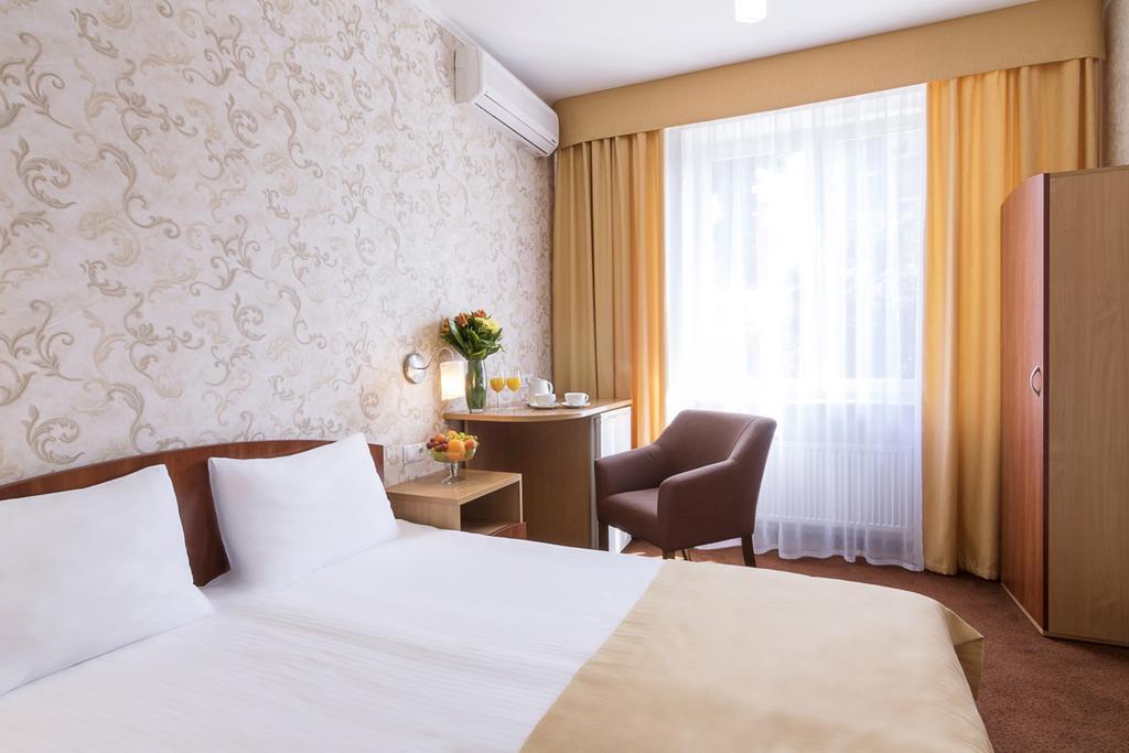 Mariot Medical Center Hotel Truskavets Exterior photo